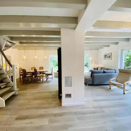 Tatil Evi Sommerhaus Am Bach Rostock