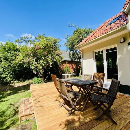 Sommerhaus Am Bach * Росток
